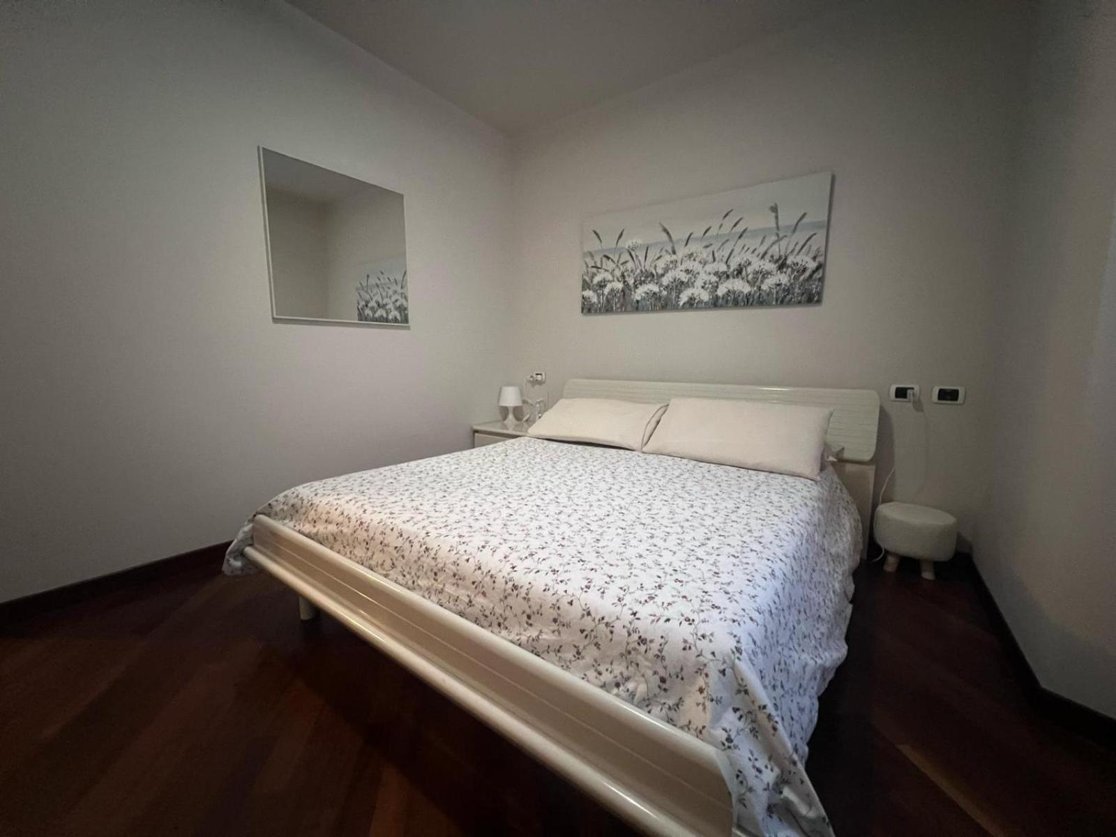 Lecco Holiday Apartment Екстериор снимка