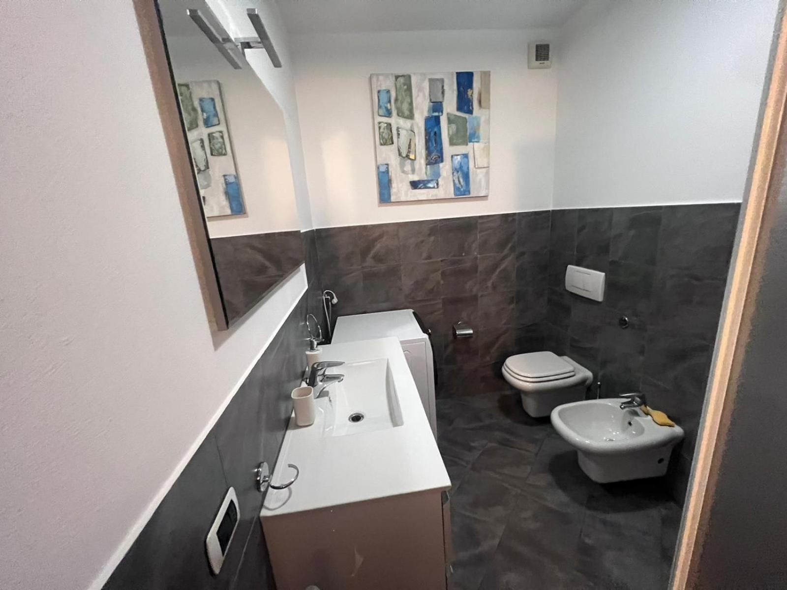 Lecco Holiday Apartment Екстериор снимка